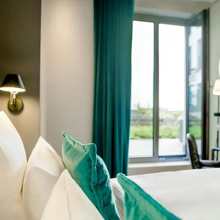 One Hotel 3*