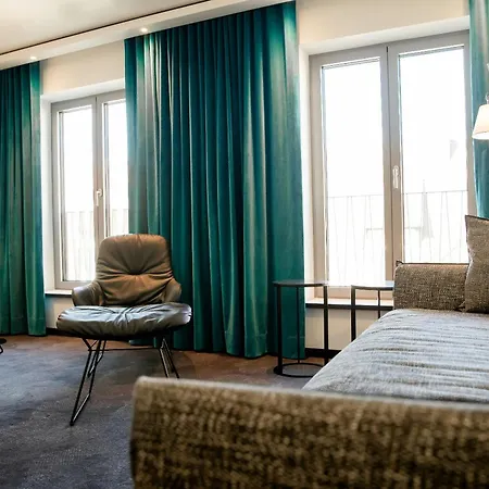 Hotel One 3*