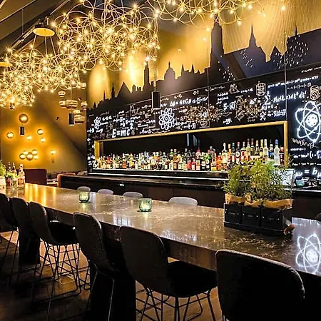 Hotel One 3*