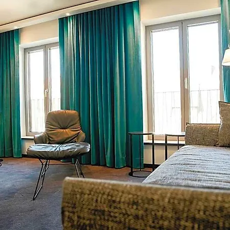 Hotel One 3*